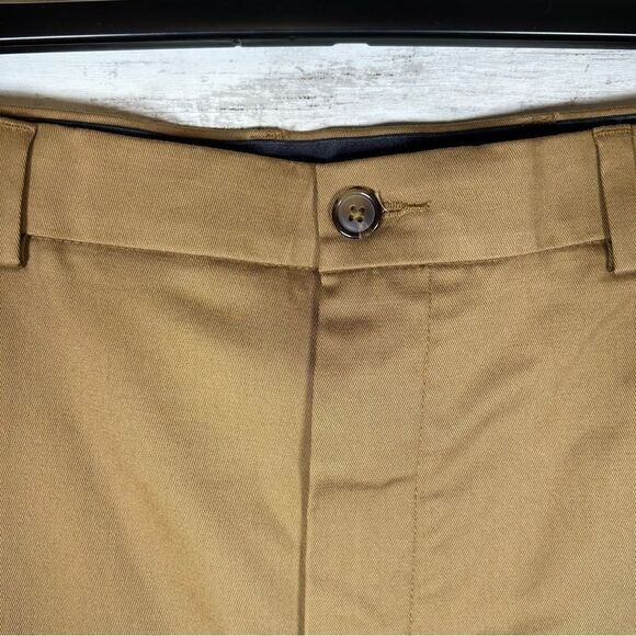 Roundtree & Yorke Pants Men 38x29 Travel Smart Straight Stretch Tan Chino NWT - Picture 3 of 6